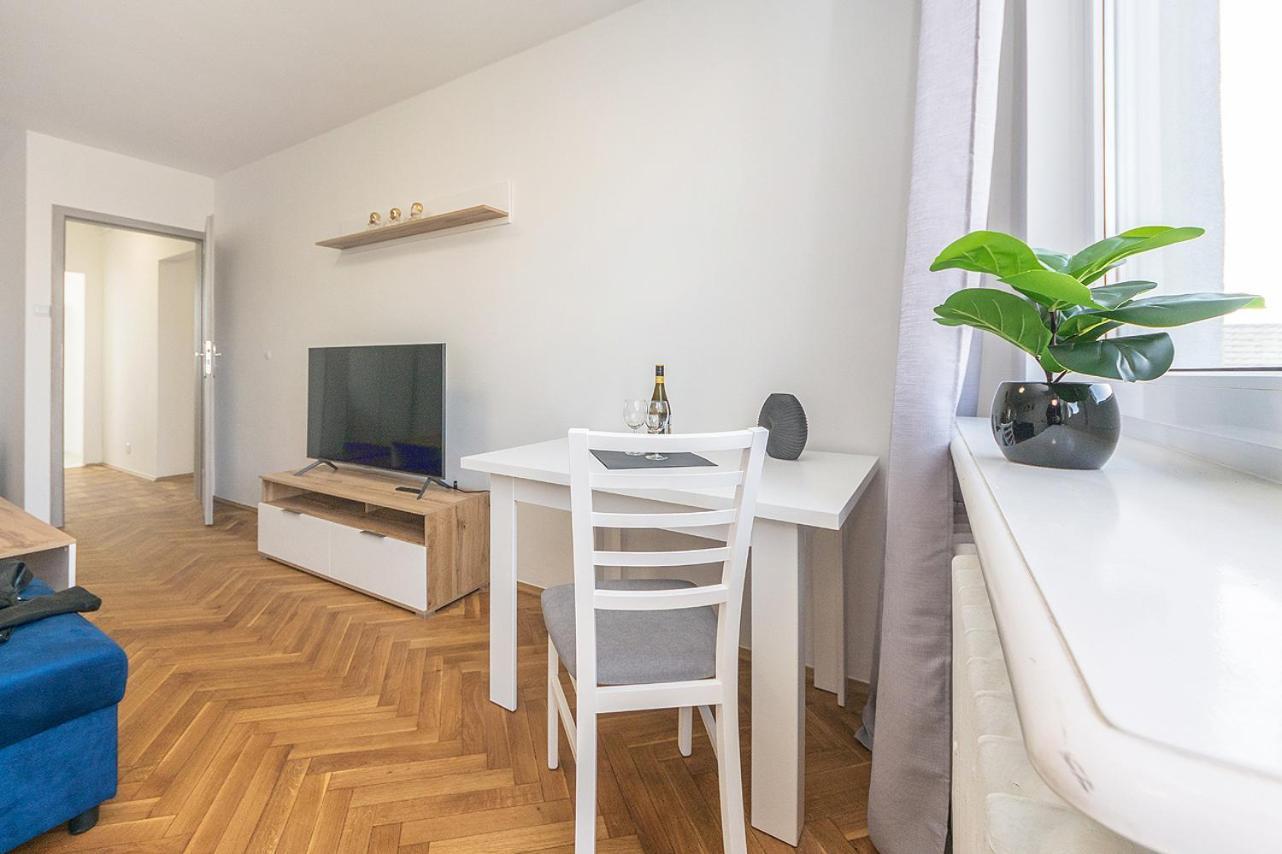 Glow Apartments, Apartament Kolobrzeska Gdaňsk Exteriér fotografie