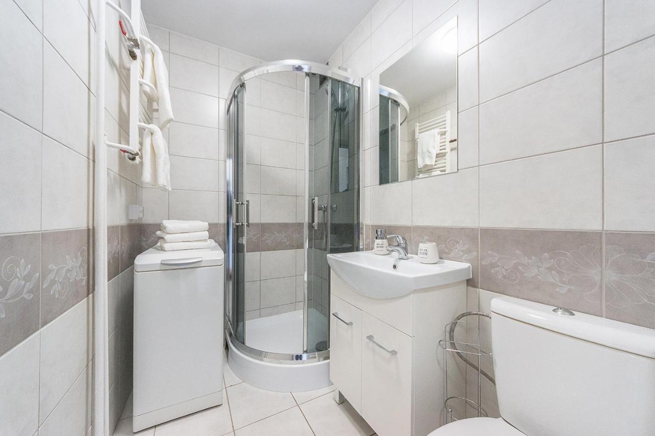 Glow Apartments, Apartament Kolobrzeska Gdaňsk Exteriér fotografie